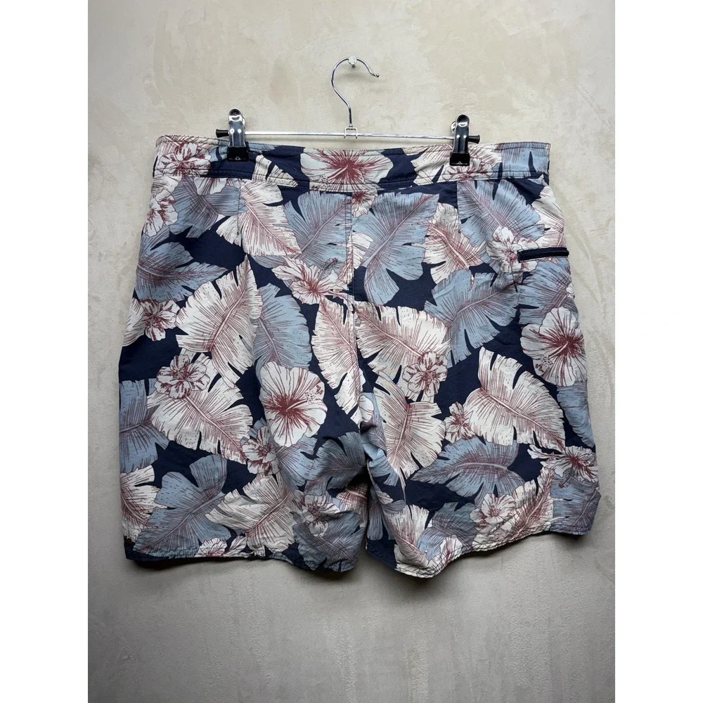 Patagonia Men's Board Swim Shorts Trunks Beach Blue Floral Zip Pocket Size 34